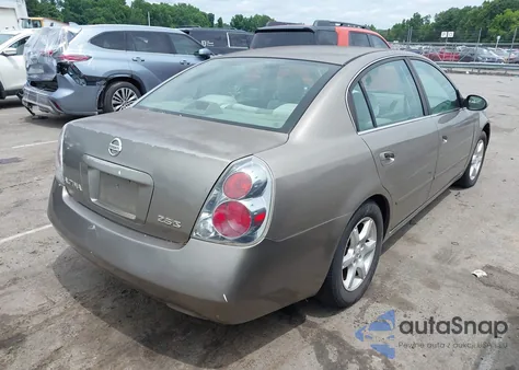 2005 Nissan Altima 2.5 S from USA, damaged, VIN 1N4AL11E05C141724